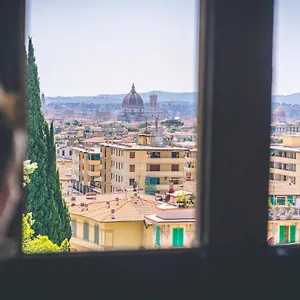 Attico In Storica - Dolcevita Appartamento